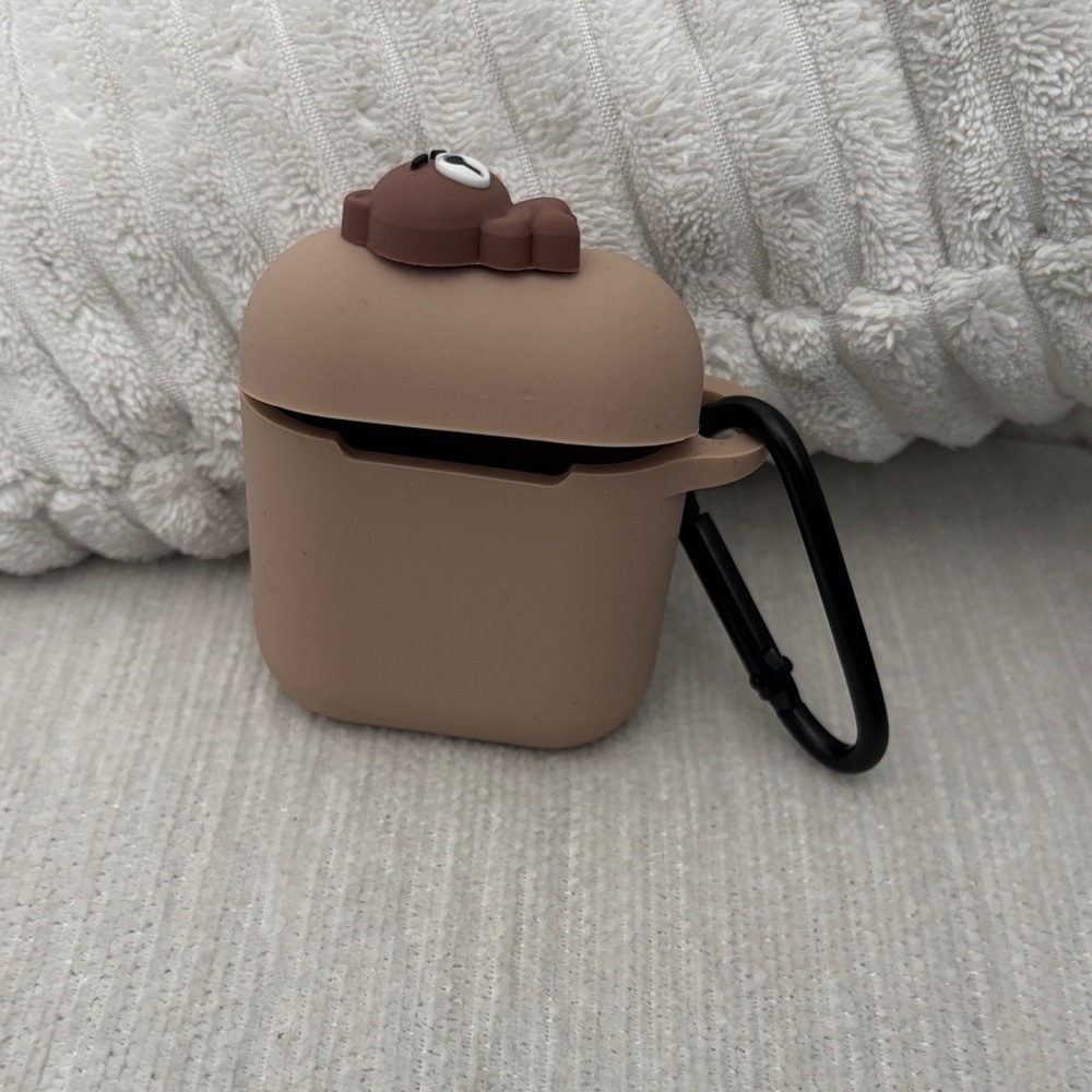 Silicone bear airpods case
